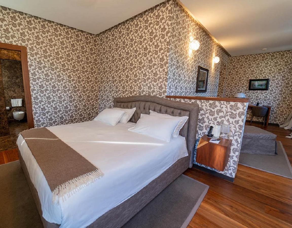 Villa Lario Resort Mandello 만델로델라리오 외부 사진