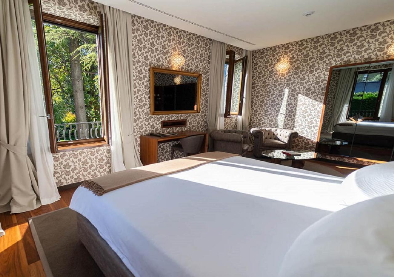 Villa Lario Resort Mandello 만델로델라리오 외부 사진
